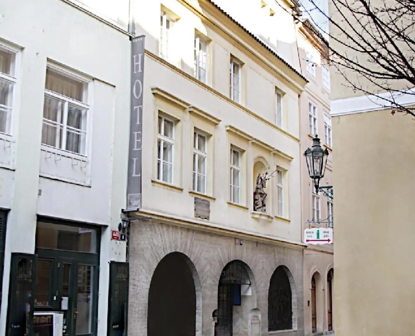 דירות פראג St. Hubert House